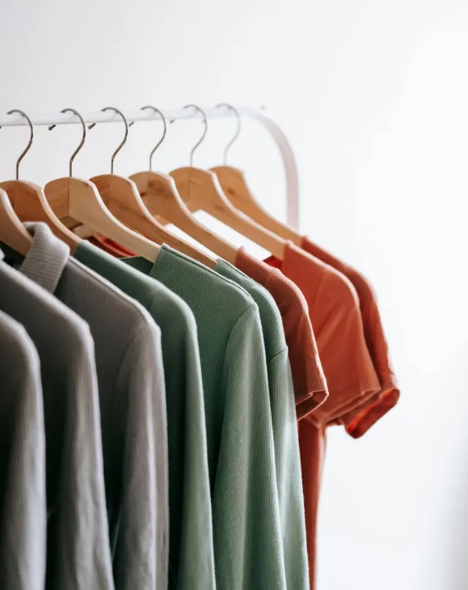organiser son dressing avec les conseils d'un coach en rangement